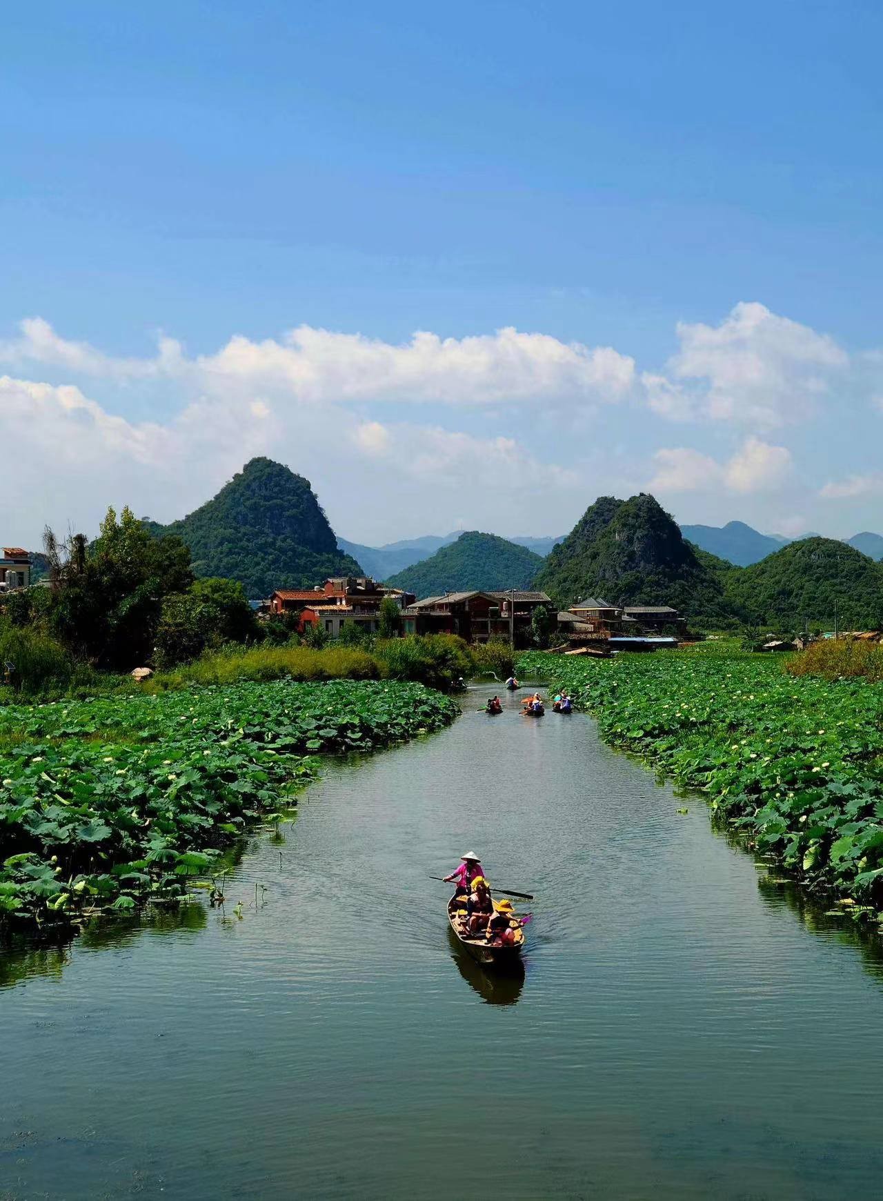 丘北县旅游景点大全图片